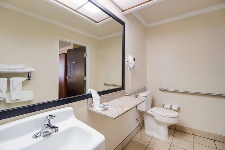 Room 14 of 24